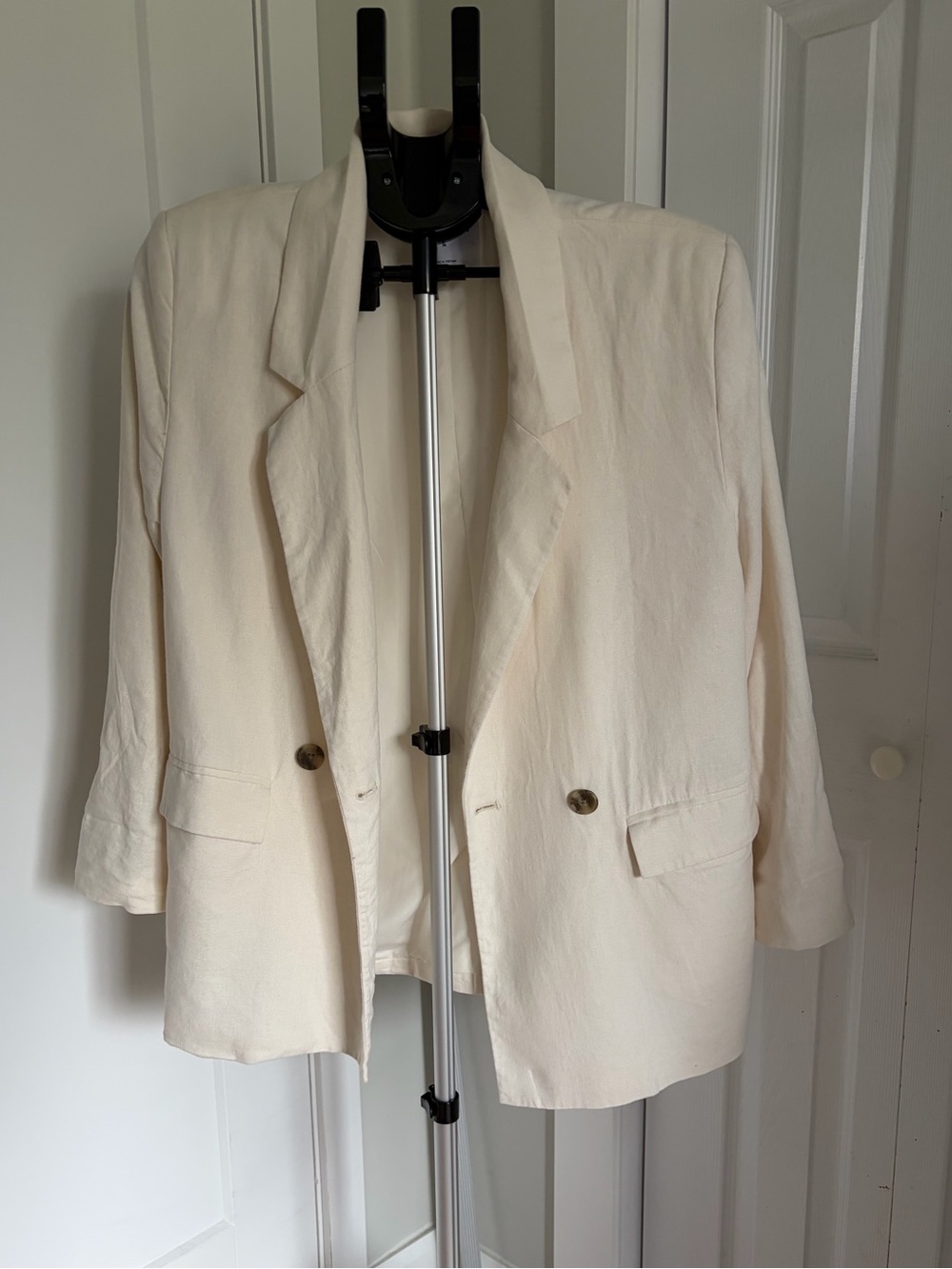 Women’s Old Navy Cream Linen Blend Blazer-med